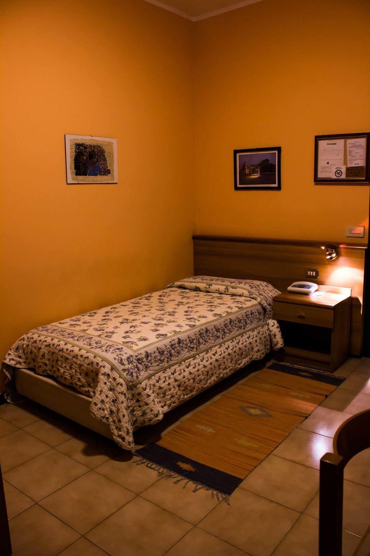Hotel Salus ساليس تيرمي المظهر الخارجي الصورة