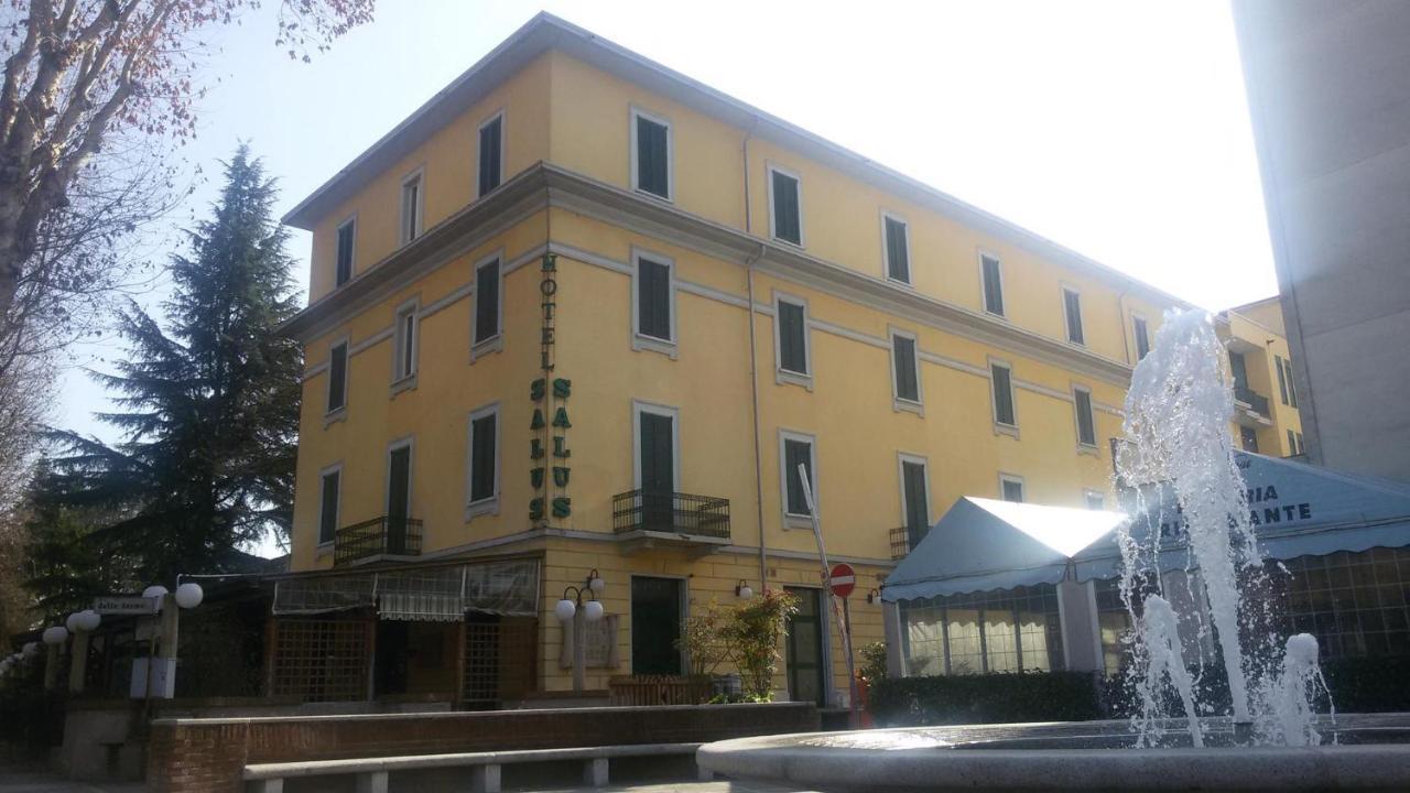 Hotel Salus ساليس تيرمي المظهر الخارجي الصورة